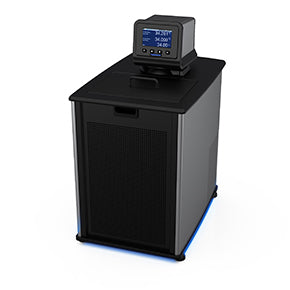 PolyScience 15 L Refrigerated & Heated Circulating Baths image